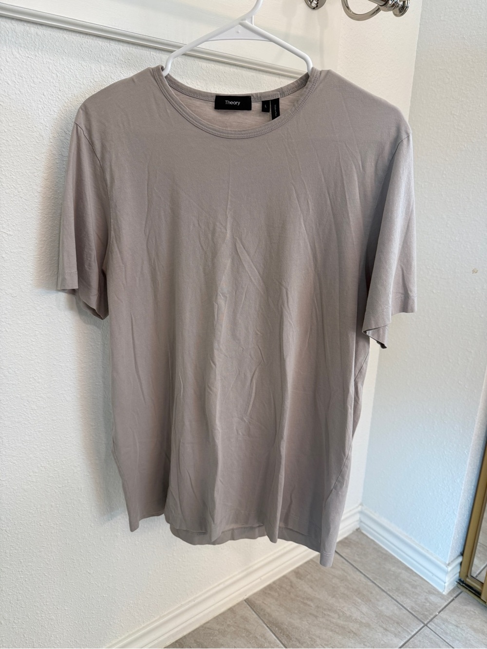 Theory Men's Short Sleeve Crewneck Tee in Taupe Gray